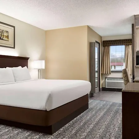 Travelodge By Wyndham Coffeyville Exterior photo